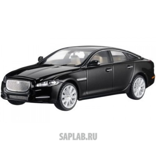 Купить Jaguar JDCAXJ Модель автомобиля Jaguar XJ Scale Model 1:43, Black Amethyst, артикул JDCAXJ