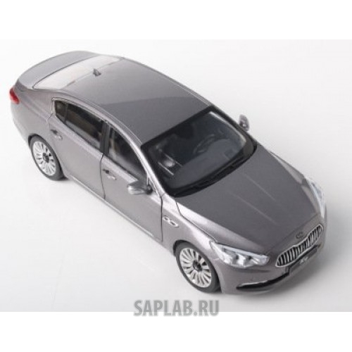 Купить Kia 99F70AQ630SI Модель автомобиля Kia Quoris, серебристая, масштаб 1:32