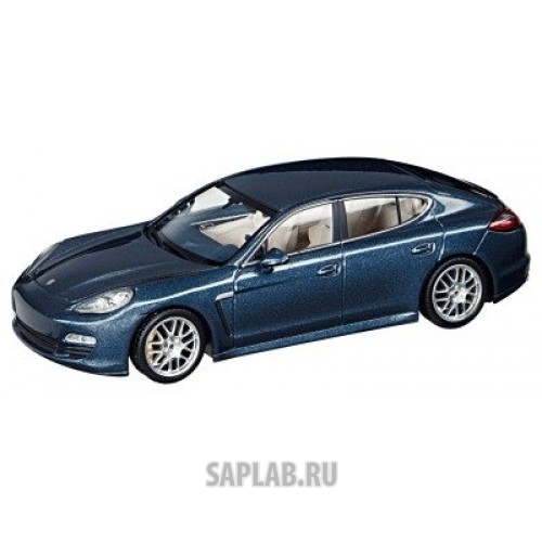 Купить Porsche WAP02000419 Модель автомобиля Porsche Panamera 4S, Scale 1:43