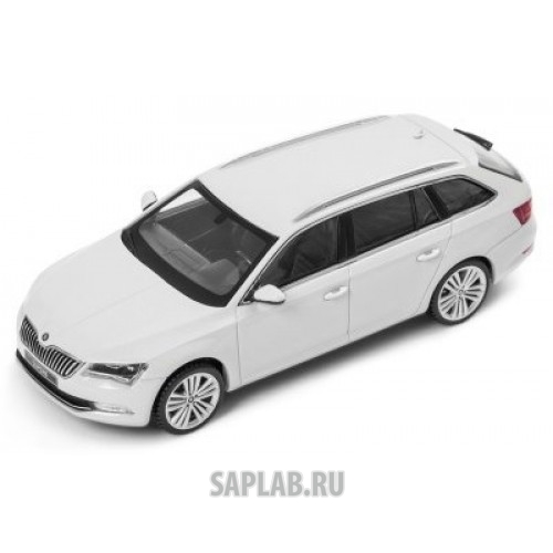 Купить Skoda 3V9099300S9R Модель автомобиля Skoda Superb Combi III, Scale 1:43, Moon White